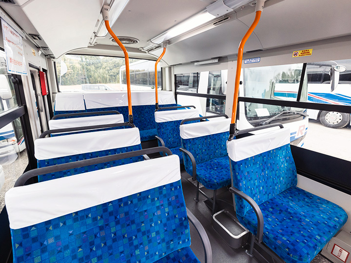 その他中型バス 車内2